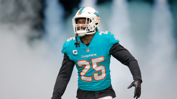 Dec 25, 2022; Miami Gardens, Florida, USA; Miami Dolphins cornerback Xavien Howard (25) takes to the field prior to the game against the Green Bay Packers at Hard Rock Stadium. Mandatory Credit: Sam Navarro-USA TODAY Sports
